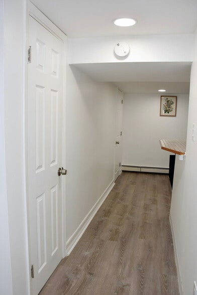 Hallway - 55 Shadow Grove Ln