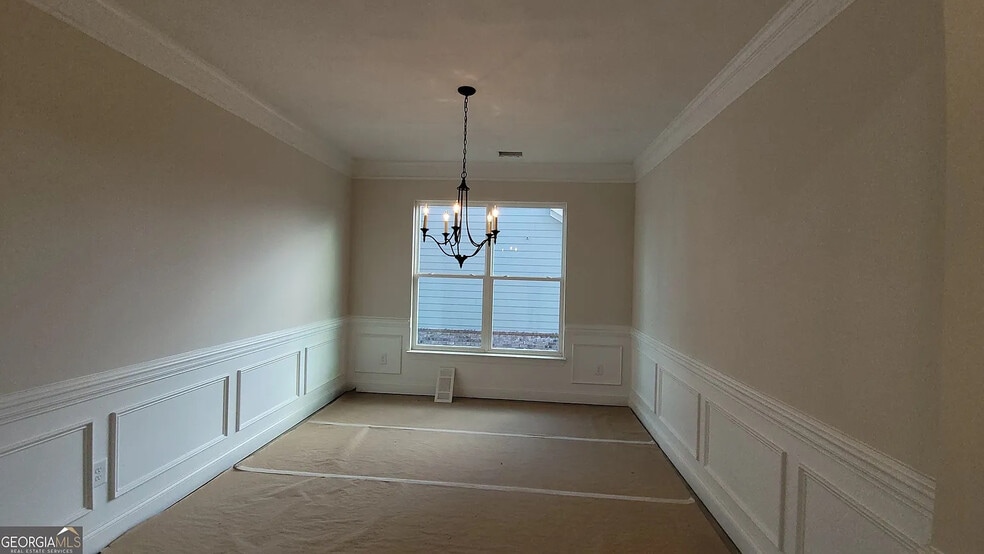 Building Photo - Room in House on Benjamin Dr