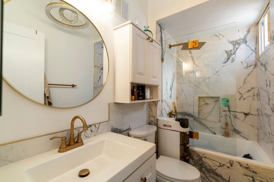 Building Photo - 3500 W Manchester Blvd