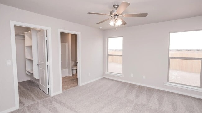 Building Photo - 13806 Uvalde Ave