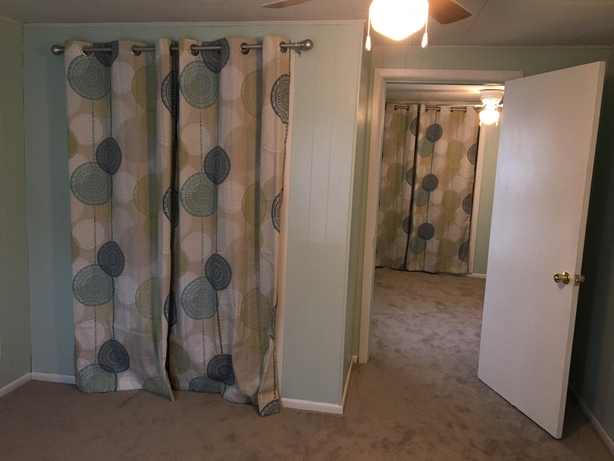 Building Photo - 1120 5th Avenue