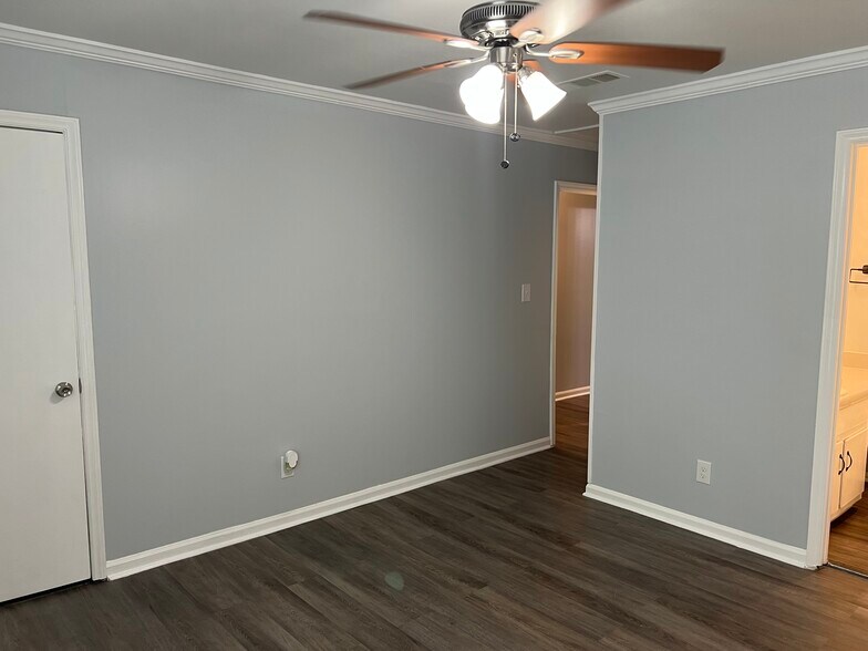 Building Photo - 6419 Baker Ct