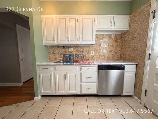 Building Photo - 977 Glenna Dr