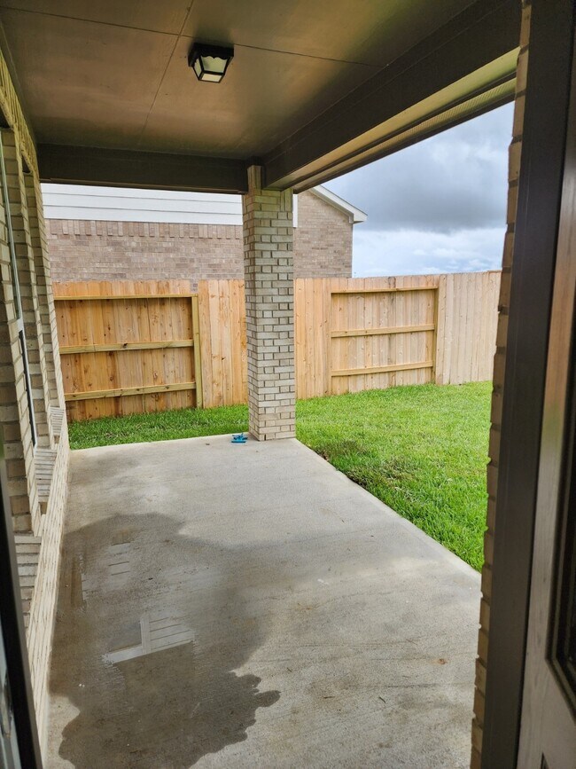 Building Photo - 21279 Catalina Palm Dr