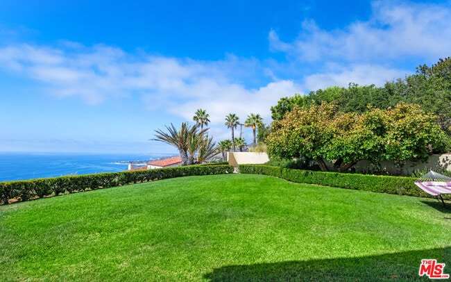 Building Photo - 3235 Rambla Pacifico St