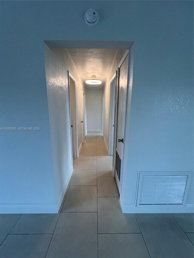 Building Photo - 17331 NW 45th Ct