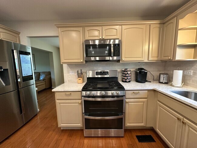 Building Photo - 19211 Brompton Ct
