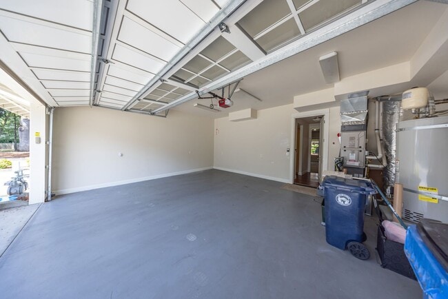 Building Photo - 2 Creeks Condominiums - Gated Community on Camas Meadows Golf Course