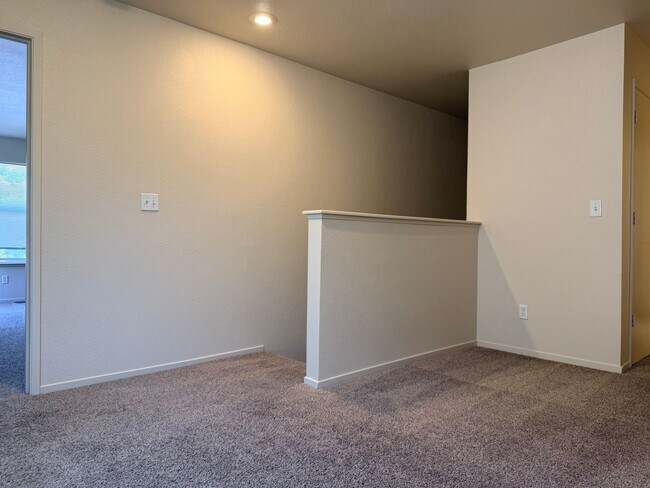 Building Photo - 1277 Sunrise Dr