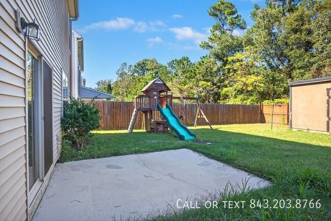 Building Photo - 165 Weeping Cypress Dr