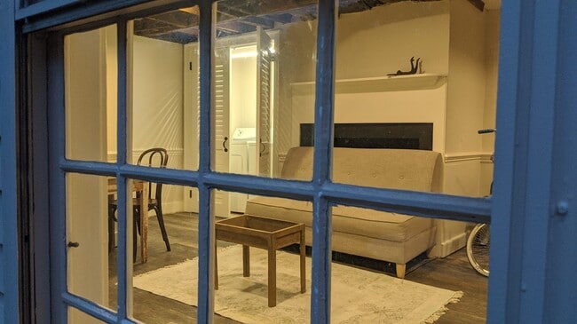 Back yard Entrance - 48 Benefit St