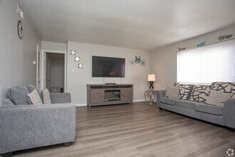 Building Photo - Richmond Hill