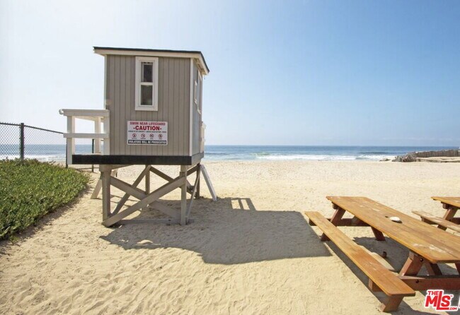Building Photo - 6236 Trancas Canyon Rd