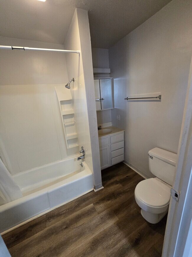 Building Photo - Kennedy