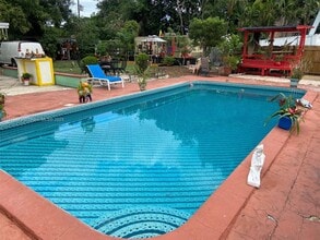 Building Photo - 436 E Evanston Cir