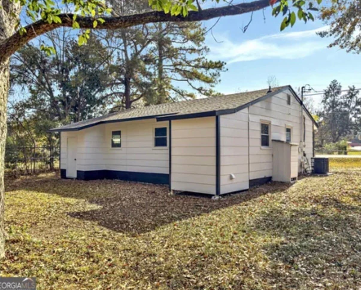 Building Photo - 803 Crestwood Terrace
