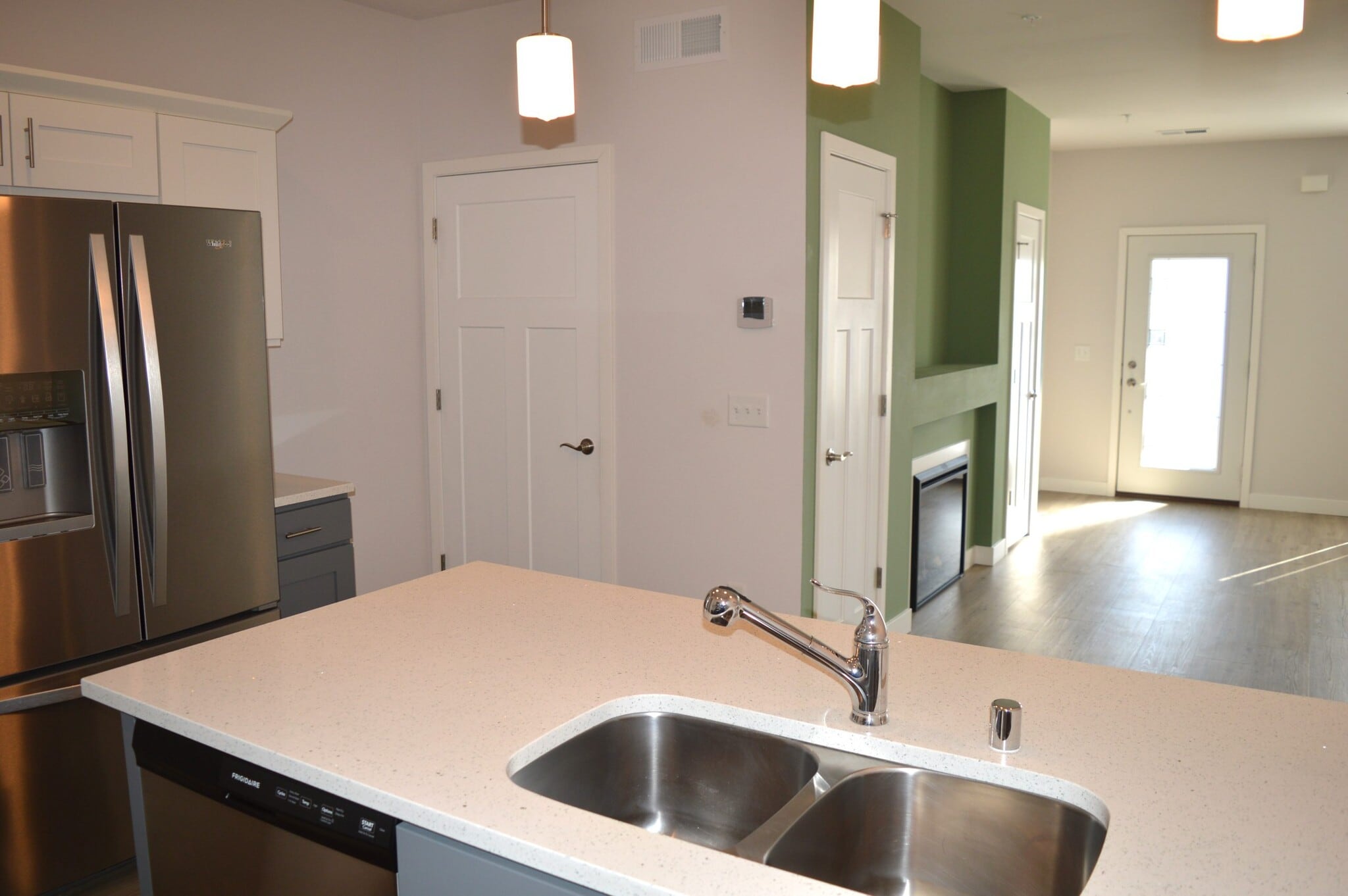 Building Photo - 4940 Innovation Dr