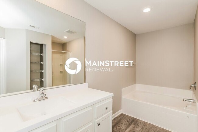 Building Photo - 3 Bedroom Pet-Friendly Home in Magnolia, T...