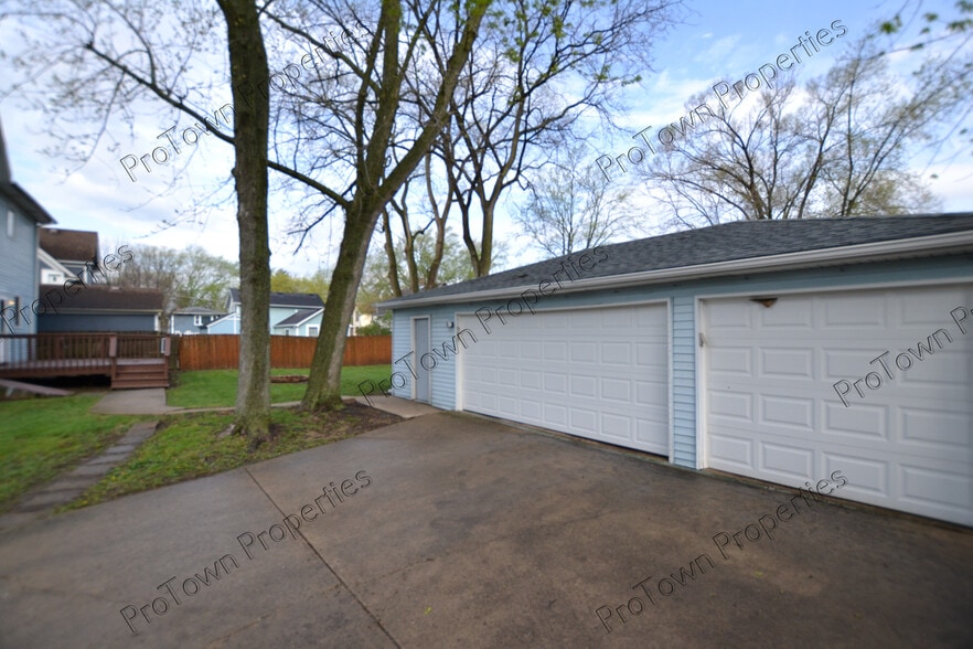 Building Photo - 524 South St