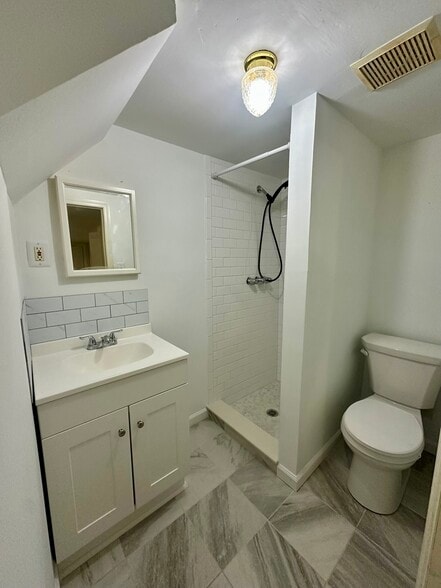 Basement Level Full Bathroom - 1745 Amuskai Rd