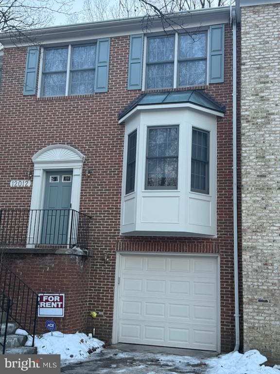 Primary Photo - 12012 Saw Mill Ct