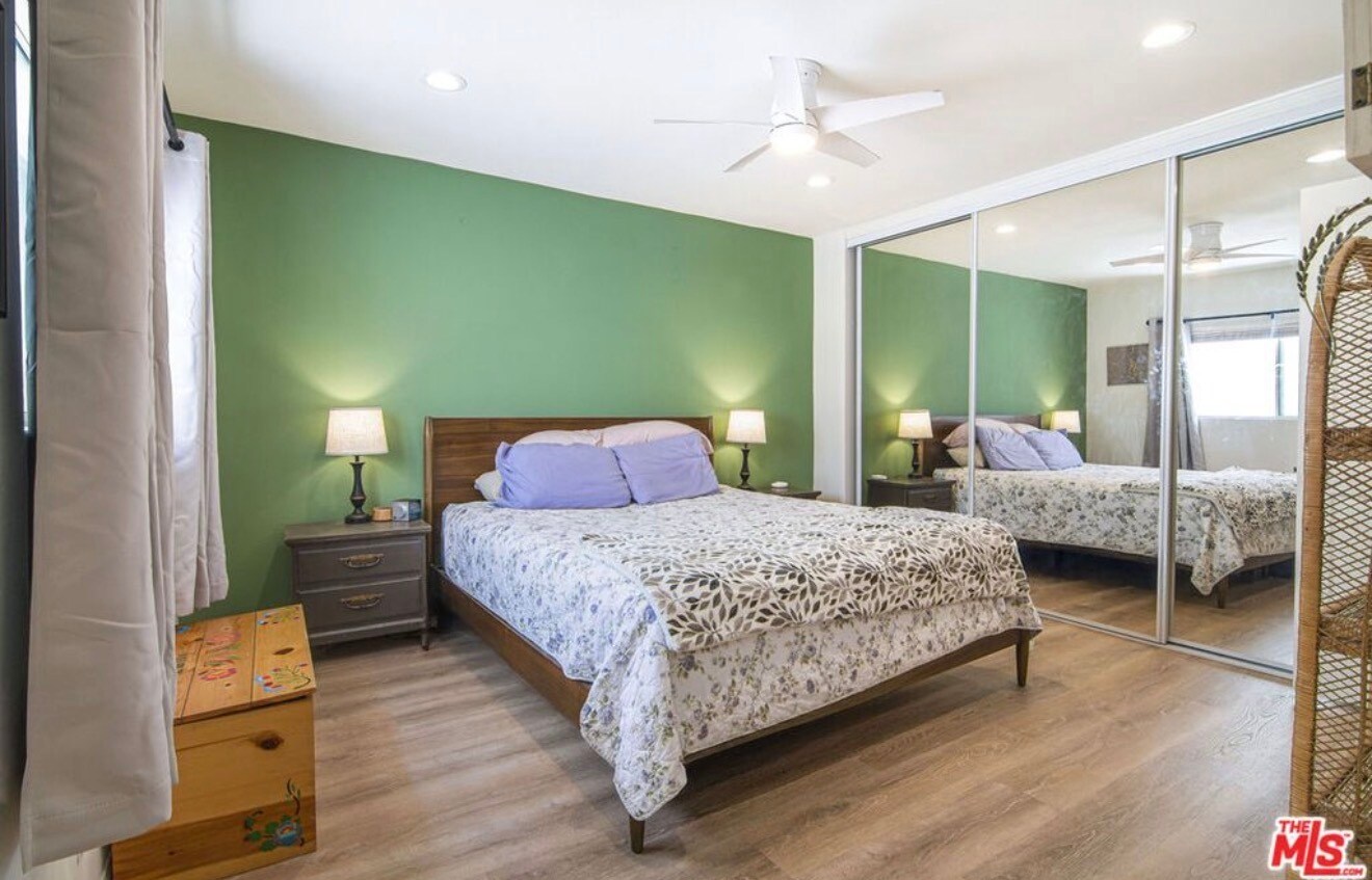 Building Photo - 4358 Mammoth Ave