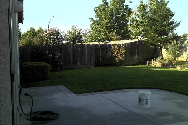 Building Photo - 6503 Kingbird Ct