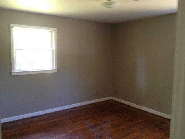 Building Photo - **UPCOMING**Total Electric** East Columbus, GA 3 Bedroom / 1 Bathroom Home for Rent***