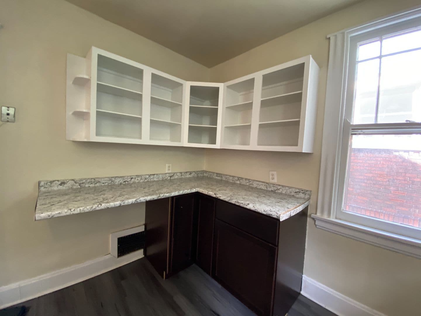 Building Photo - 641 Clemmer Ave