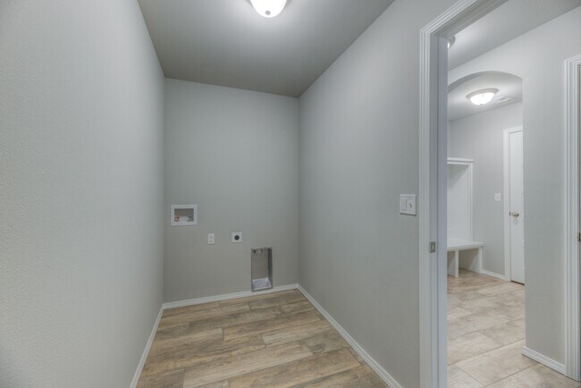 Building Photo - 3710 S 13th Pl