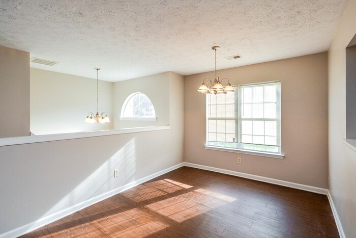 Building Photo - 150 Lakeside Dr