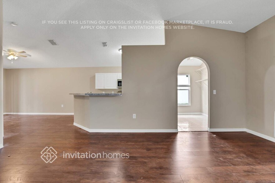 Building Photo - 6721 Westlake Blvd