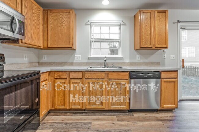 Building Photo - 9506 Whiteheart Dr
