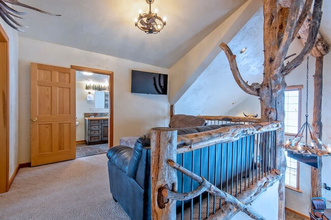 Building Photo - 2862 Grand Teton Rd