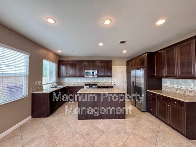 Building Photo - 35889 Wolverine Ln