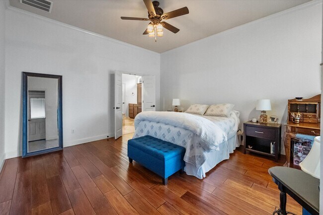 Building Photo - Gorgeous Cul-d-Sac home in Coveted Mansfie...