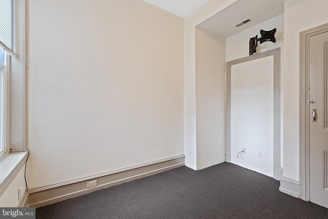 Building Photo - 2118 N Carlisle St