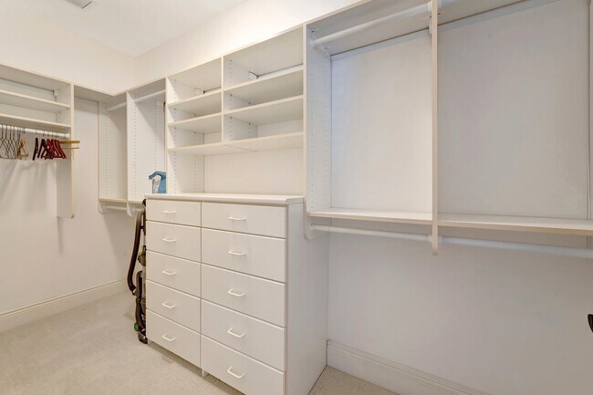 Building Photo - 1510 Ocean Dr