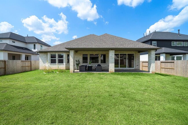 Building Photo - 10022 Serenity Grv Dr