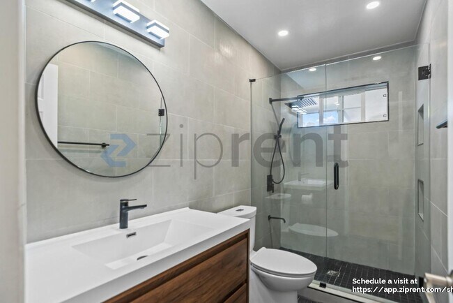 Building Photo - 38440 Farwell Dr