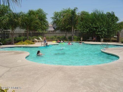 Building Photo - 1408 S 122nd Ave