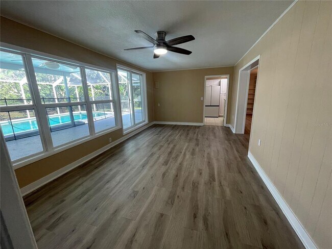 Building Photo - 346 Tanager Ct
