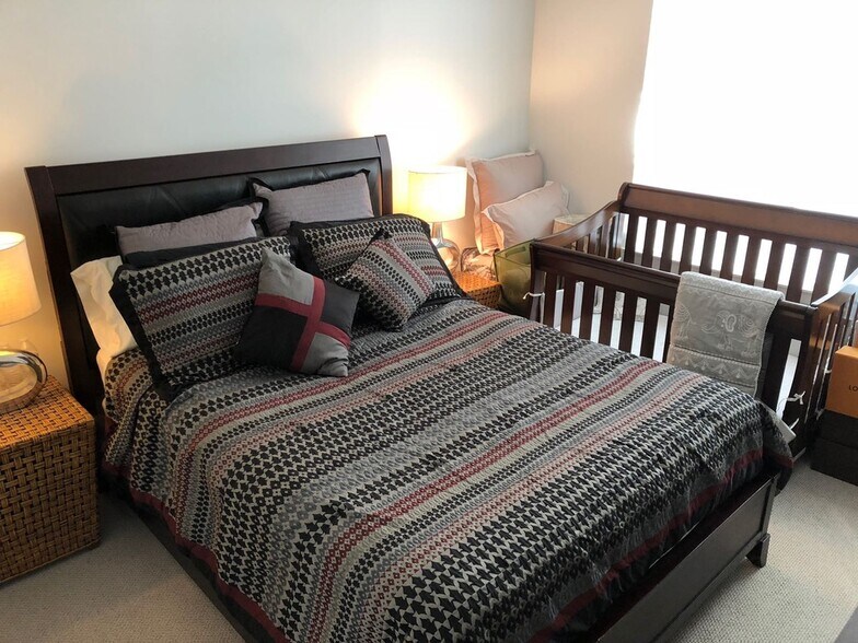 Building Photo - 180 Telford St