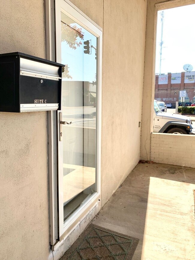 Building Photo - 110 W Huntington Ave