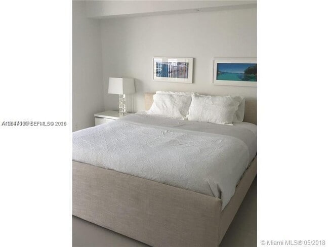 Building Photo - 475 Brickell Ave