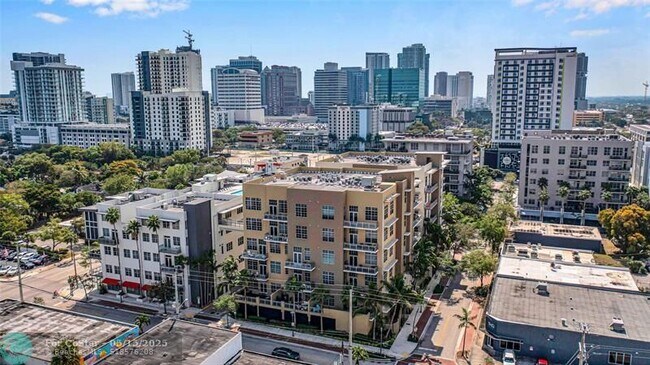 Building Photo - 410 NW 1st Ave