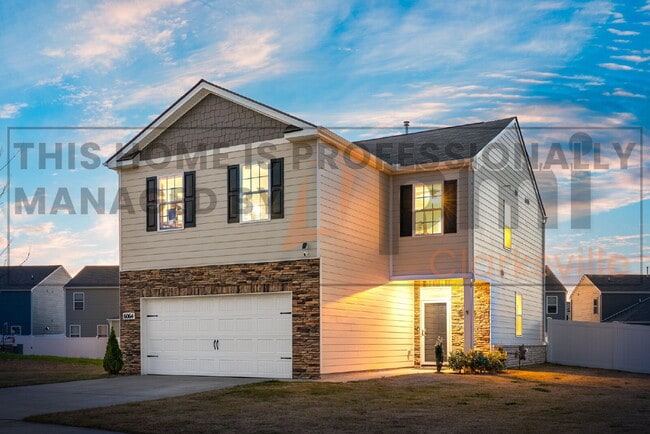 Building Photo - "JUST REDUCED - Charming Four Bedroom Retr...