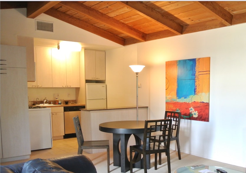 Building Photo - 5932 Soledad Mountain Rd