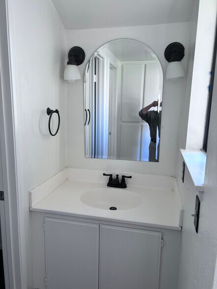 Building Photo - 781 Danville Dr