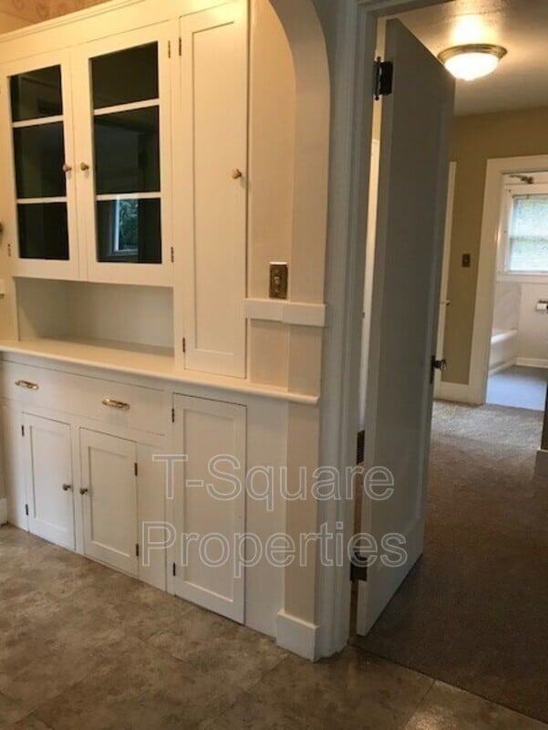 Building Photo - 9056 Avondale Rd NE